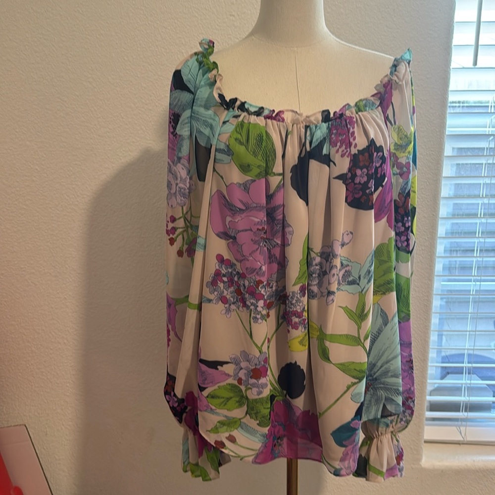 Trina Turk Long Sleeve Floral Blouse size medium